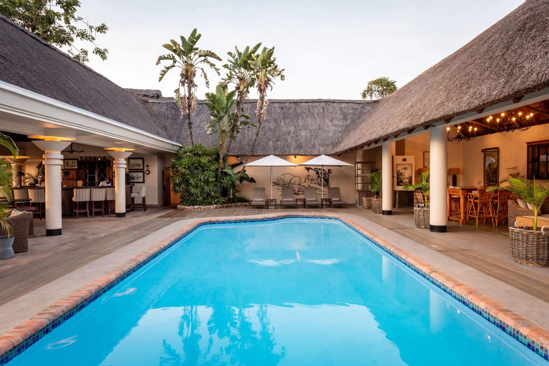 Ilala-Lodge-Facilities-Pools-01